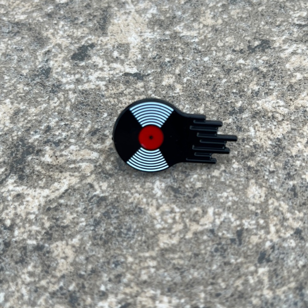 Melting Record‎ Music Lovers brooch lapel pin backpack pin